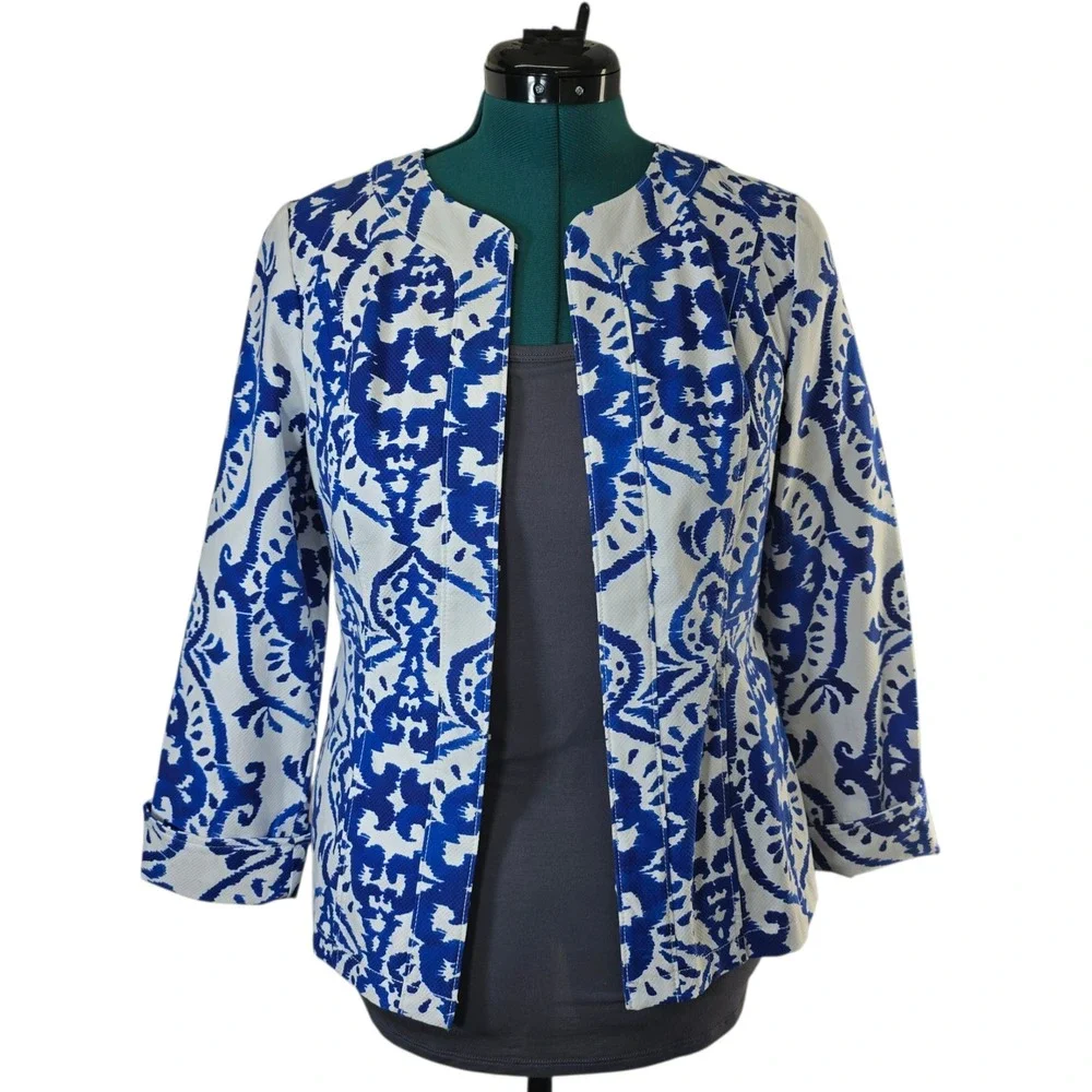 Chicos Women's Blazer Size 0 Blue White Floral‎ Jacquard 3/4 Sleeve Career